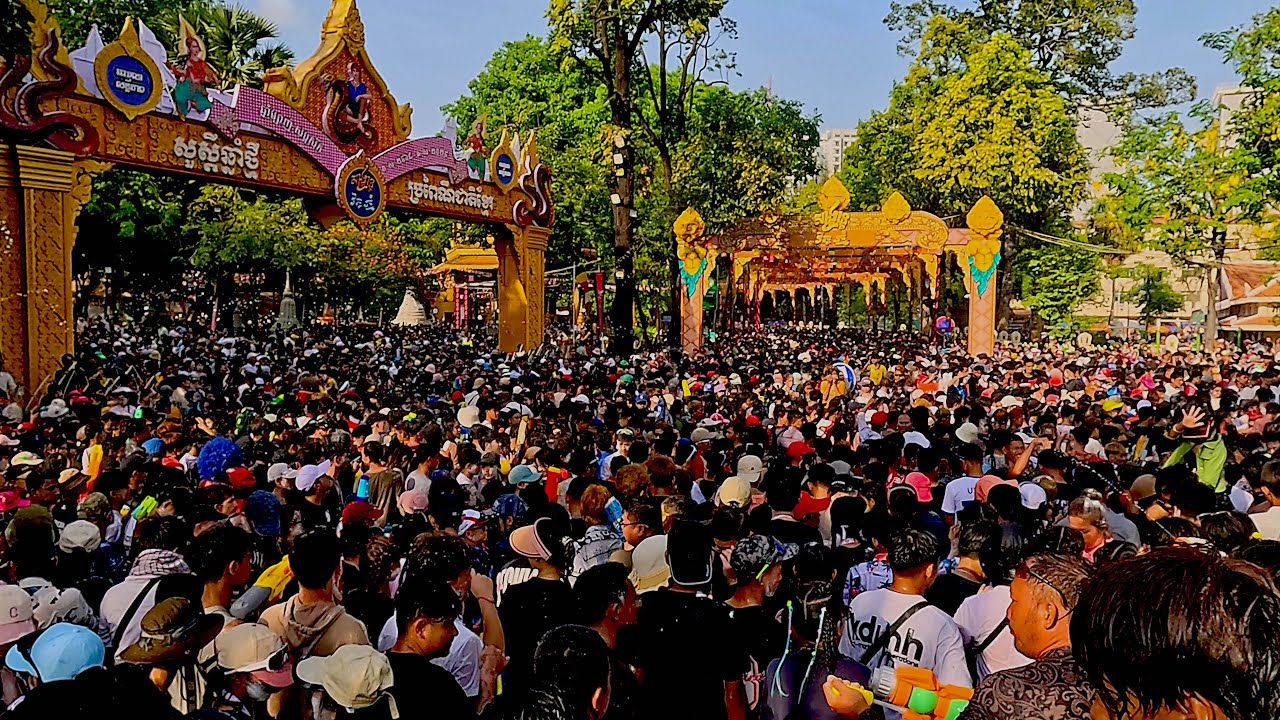 HAPPY KHMER NEW YEAR 2025 - Songkran Wat Phnom in Phnom Penh