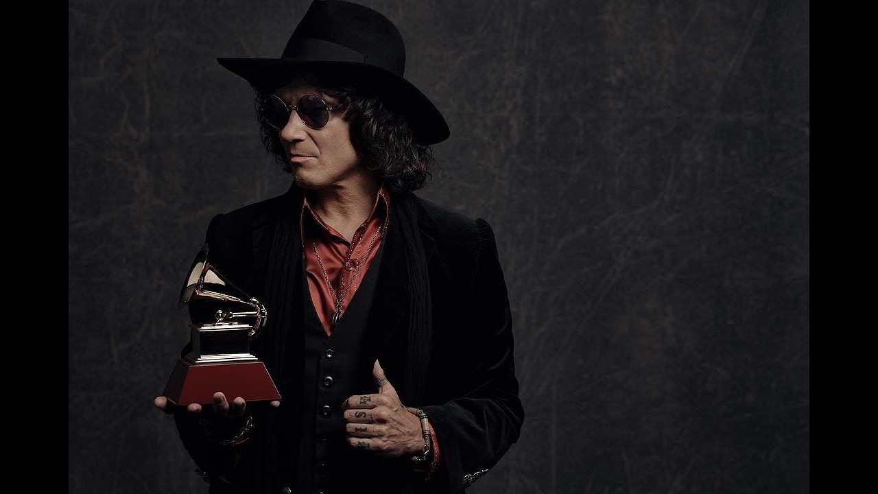 BUNBURY - GANA SU PRIMER “LATIN GRAMMY” 2018 🏆