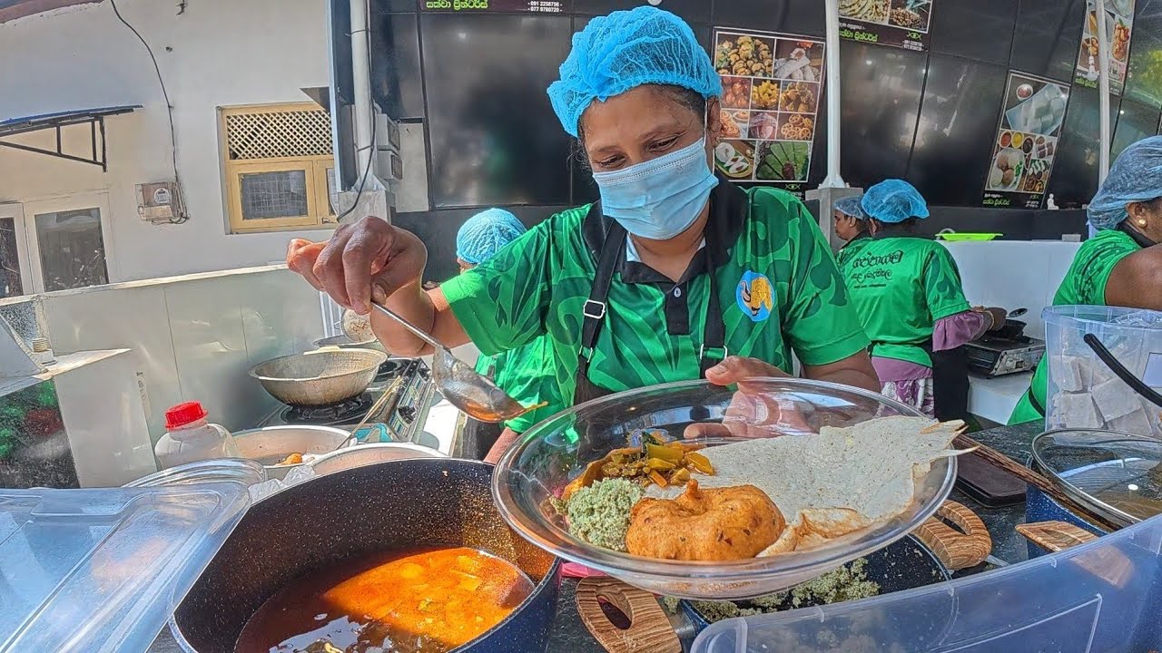 අම්බලන්ගොඩ හෙල බොජුන් කෑම | බිත්තර ආප්ප රු 80 යි 😱