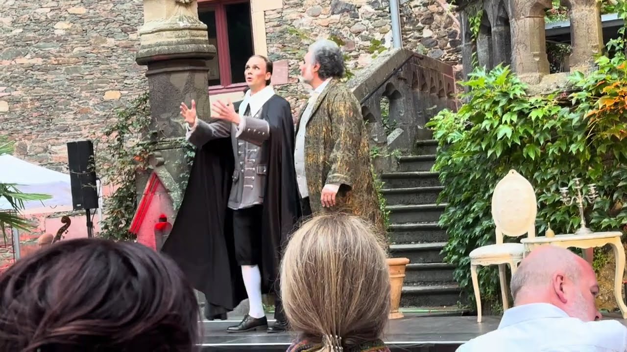 “Bella siccome un angelo…”