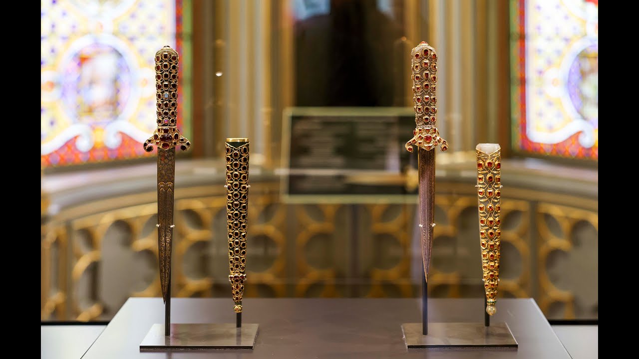 Henry VIII’s Lost Dagger: From the Tudor Court to the Victorian Stage by Silvia Davoli