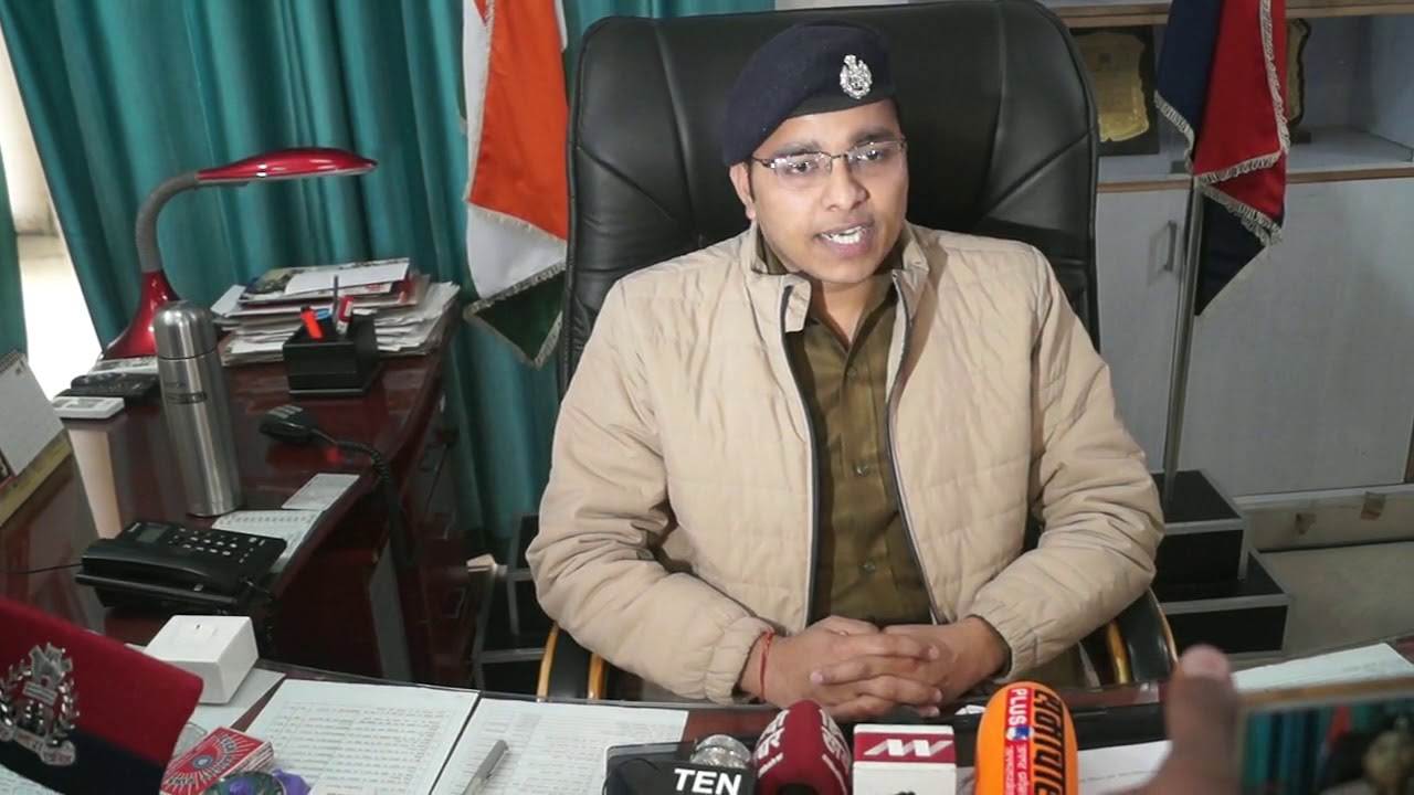 Vinit Jaiswal SP rural GBN, Briefs regarding arrest of fake IAS Officer | Ten News