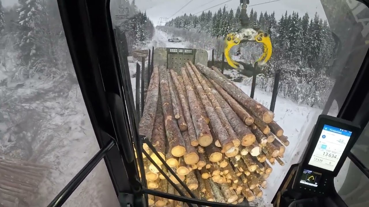 Hiihtoladulla pölliautolla