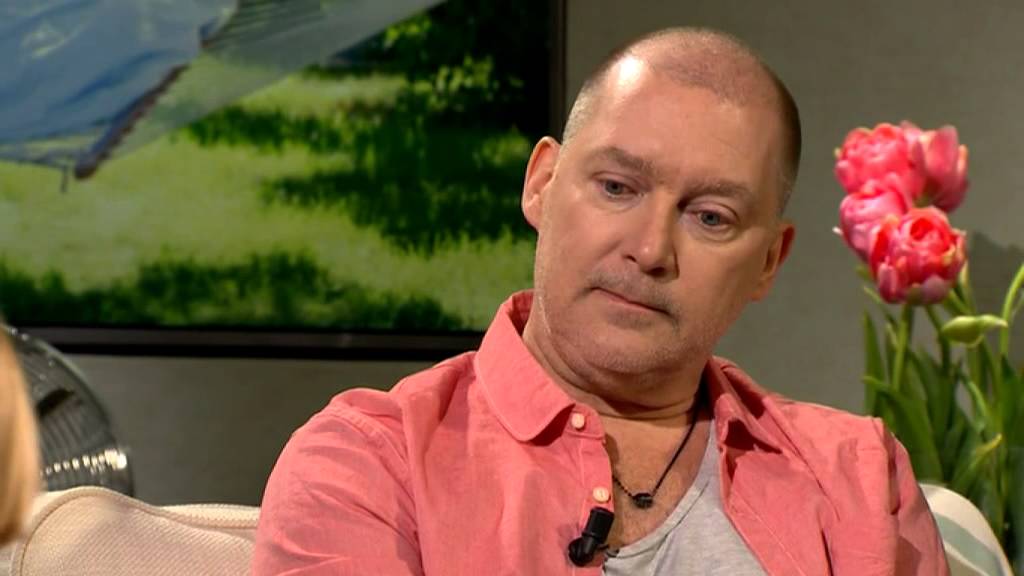 Schlagerveteranen Bobby Ljunggren om sin tunga hemlighet - Malou Efter tio (TV4)