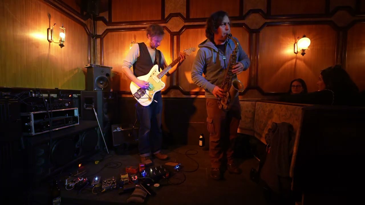 Michael Masen & Jukka Kääriäinen @ Cafe Wolf