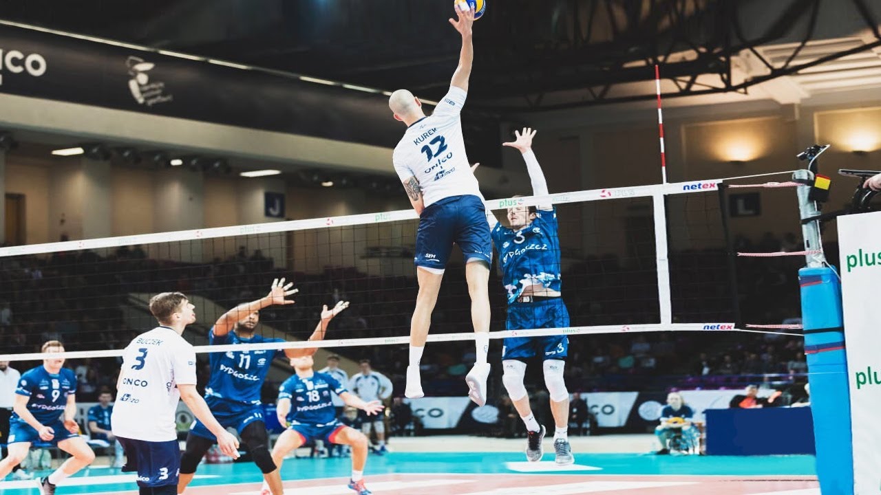 23 Years Old Bartosz Kurek - Amazing Volleyball Player
