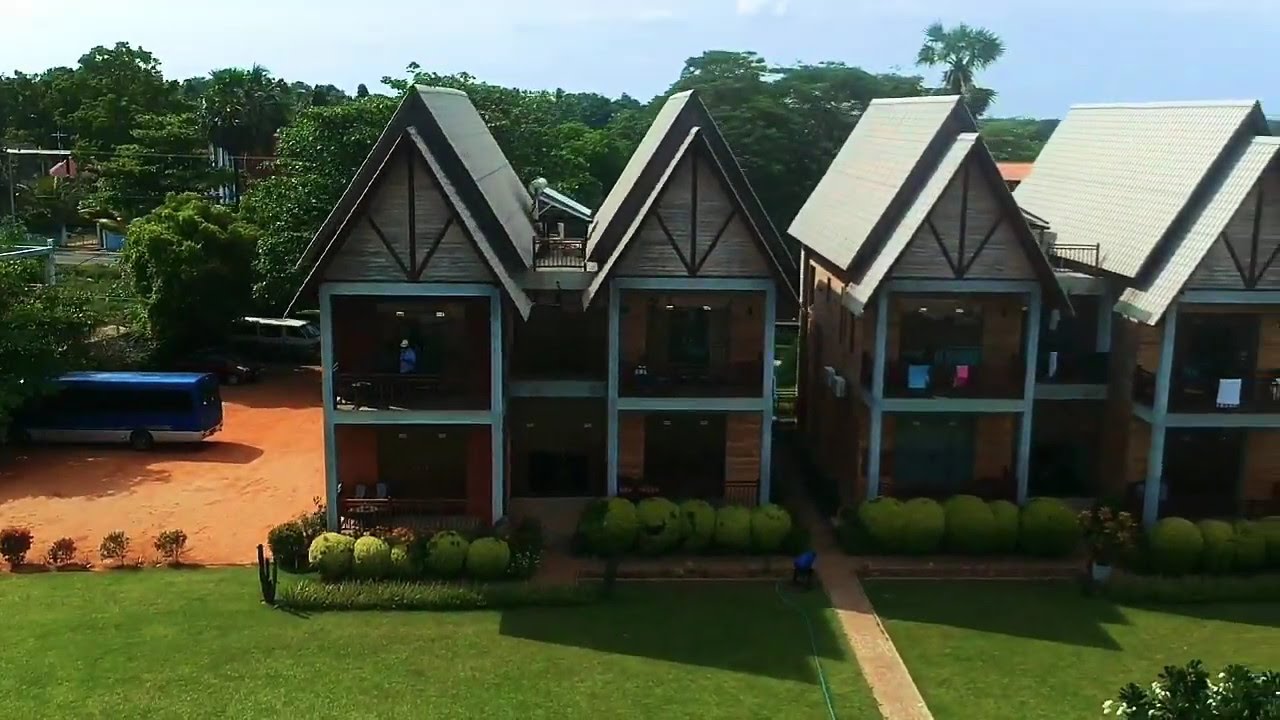 Laya Waves Kalkuda, Pasikuda