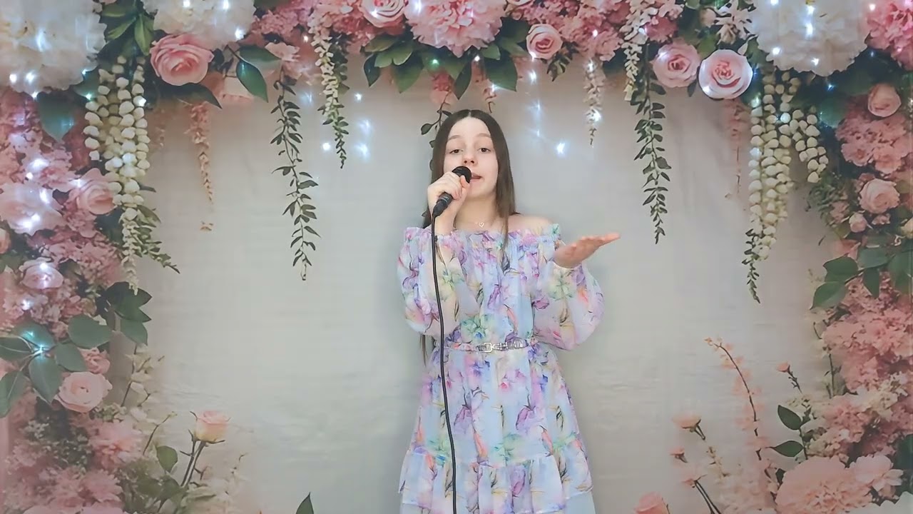Arina Vutcariov (Vocal Studio Ialoveni) - Dragă mamă,azi e ziua ta.