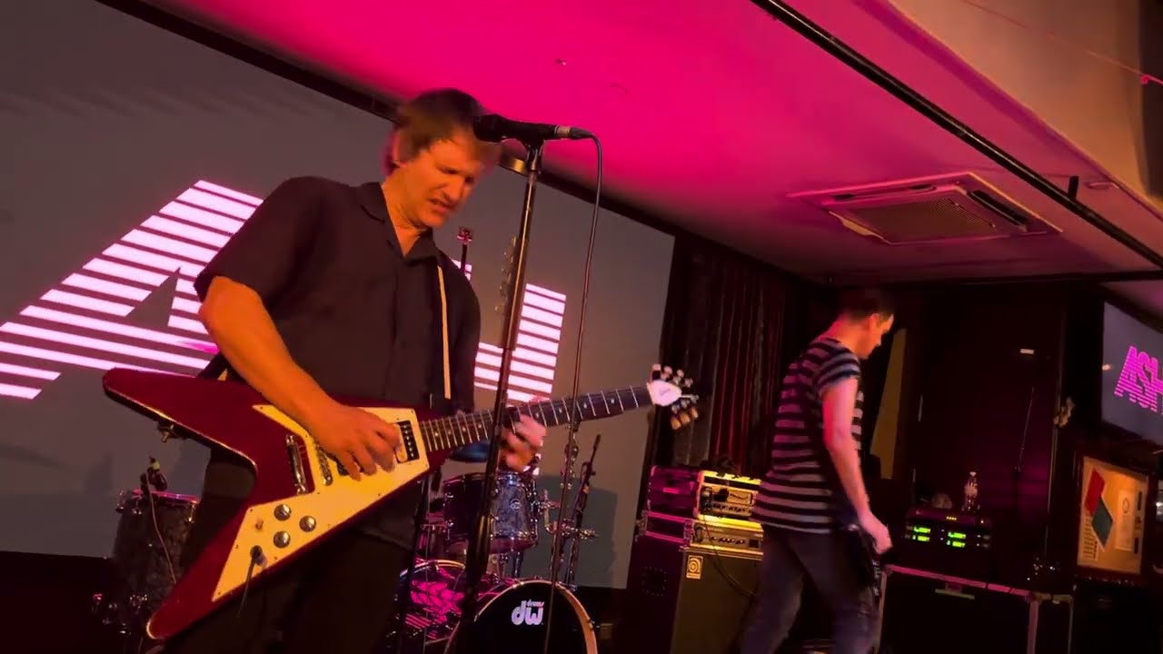 Ash - Braindead (Live at Hard Rock Cafe, Singapore 4/10/2024)