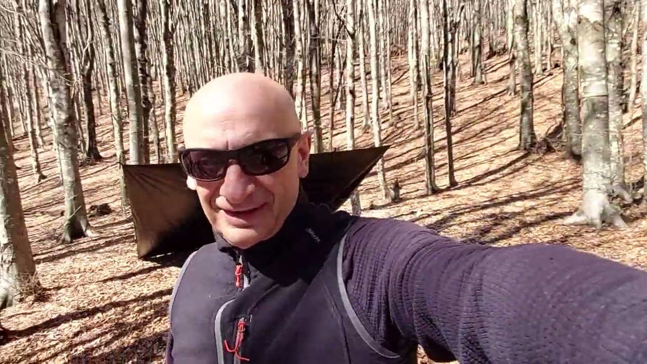 Mi accampo di nuovo nel bosco