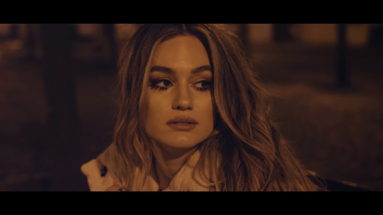 Athena Manoukian - Gone