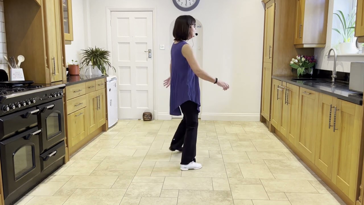 Hold Me NOW Line Dance Demo