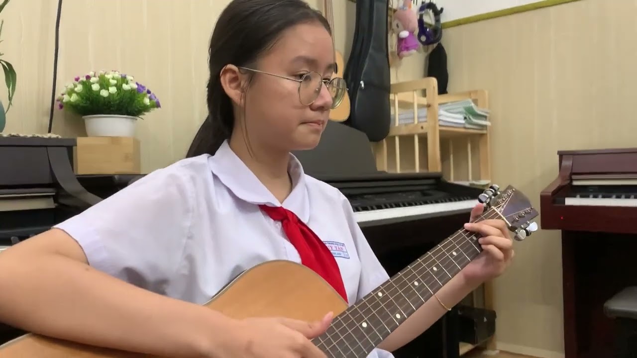 HOA CỎ LAU (Minh Anh-Minh Triết cover guitar)
