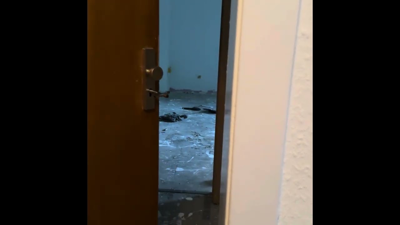 Türöffnung mit Ziehfix (Zugglocke)