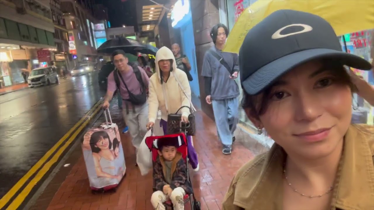 Hong kong with lola bel