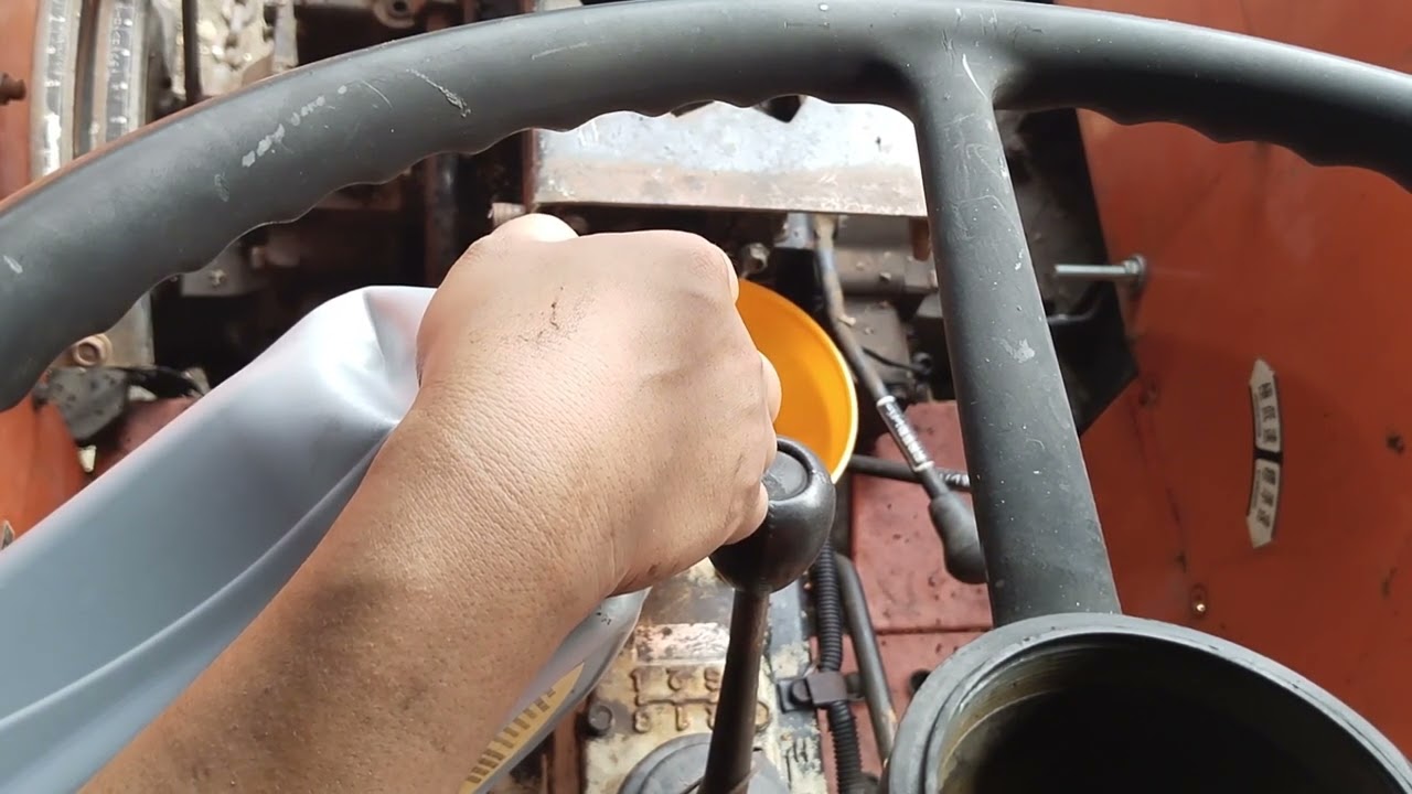 เปลี่ยนน้ำเกียร์ น้ำมันไฮดรอลิค รถไถฮิโนโมโต้ E324