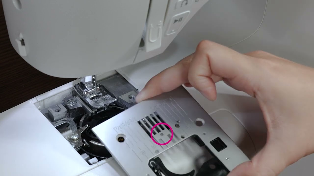 NECCHI C360 Tutorial - Replacing the needle plate / Creator Series