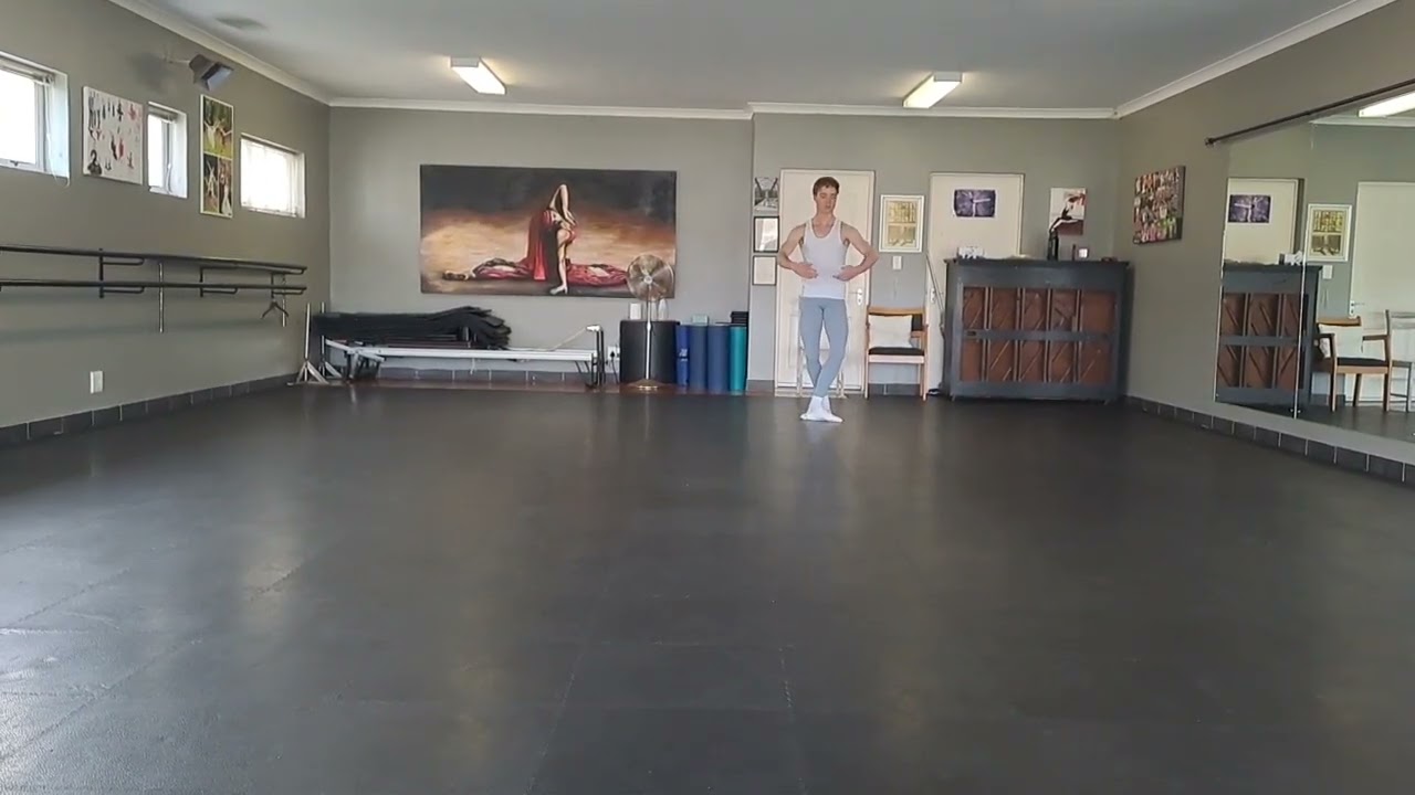 Tendus/ pirouettes from 5th (en dehors and en dedans)