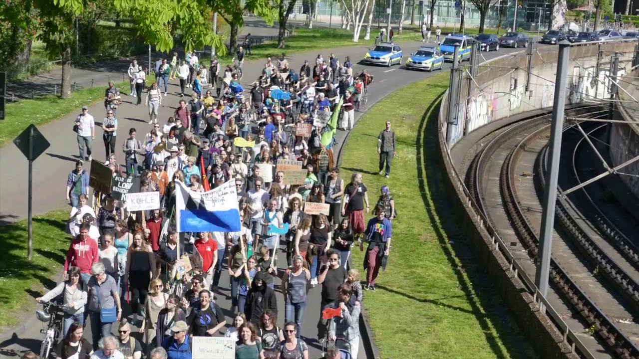 Zeitraffer Demozug durch K&ouml;ln Deutz Fish for Future 19.4.19