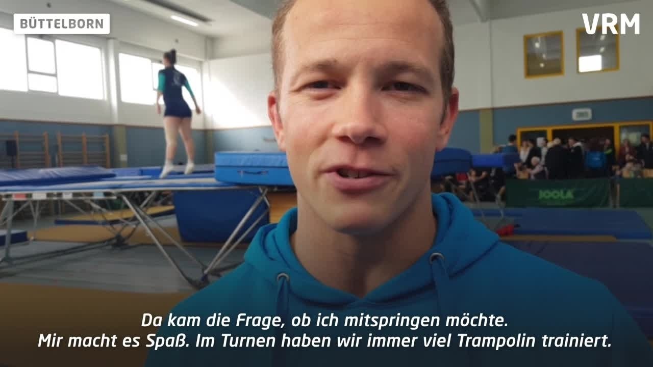 Fabian Hambüchen springt beim TV Büttelborn Trampolin