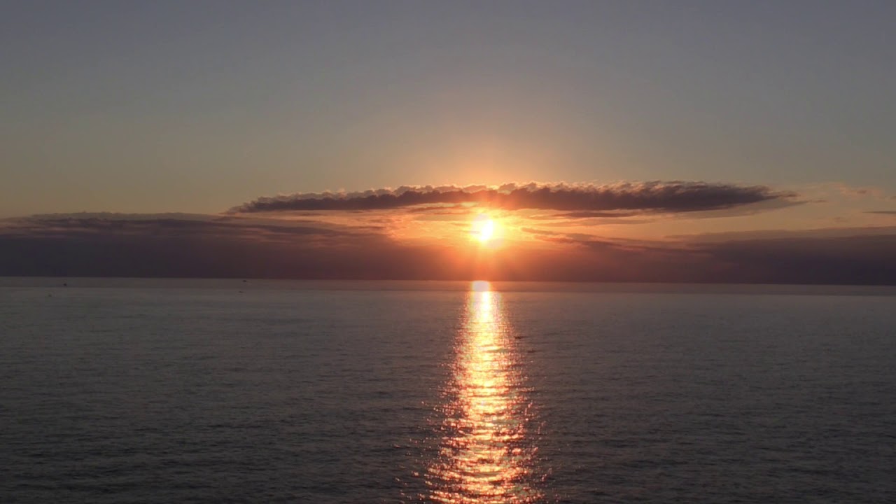 TRAMONTO SUL MARE