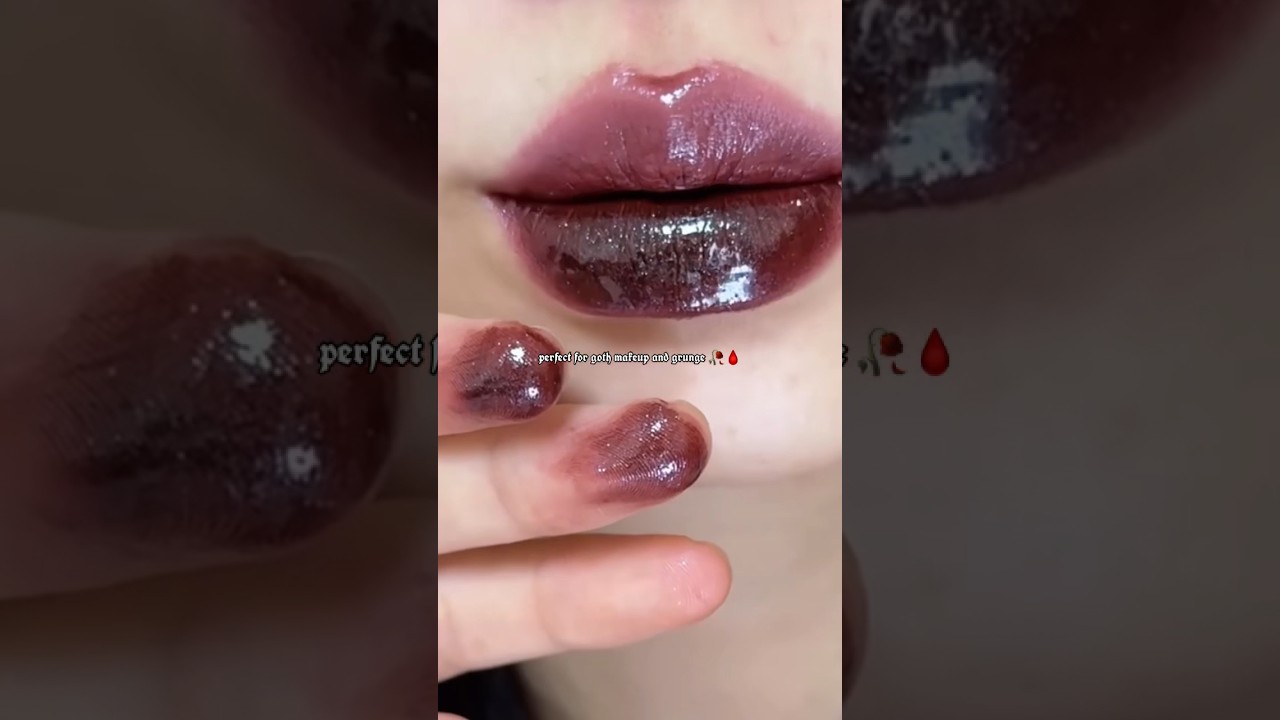 My obsession &hearts;️&spades;️ #lipgloss #lipglaze #liptint #girlcult #gothmakeup #grunge #cbeauty