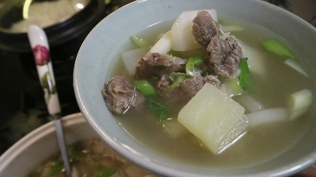 [MUDAH & ENAK] Cara membuat SOGOGI MUGUK a.k.a Sup Daging Lobak di Indonesia