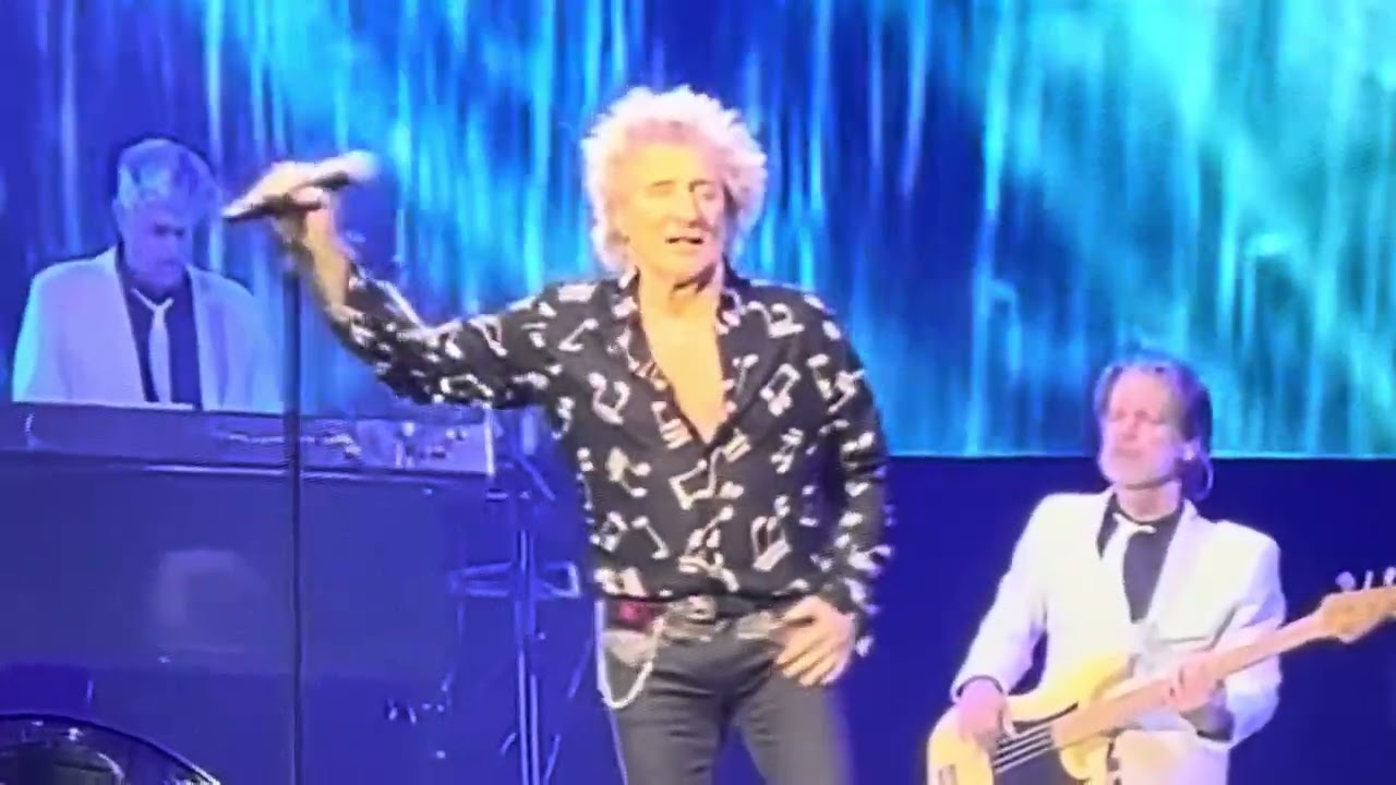 #rodstewart #rodstewartsongs Have you ever seen the rain 