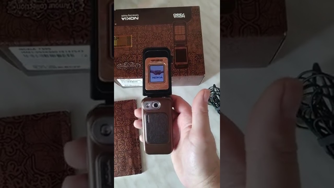 Nokia 7390