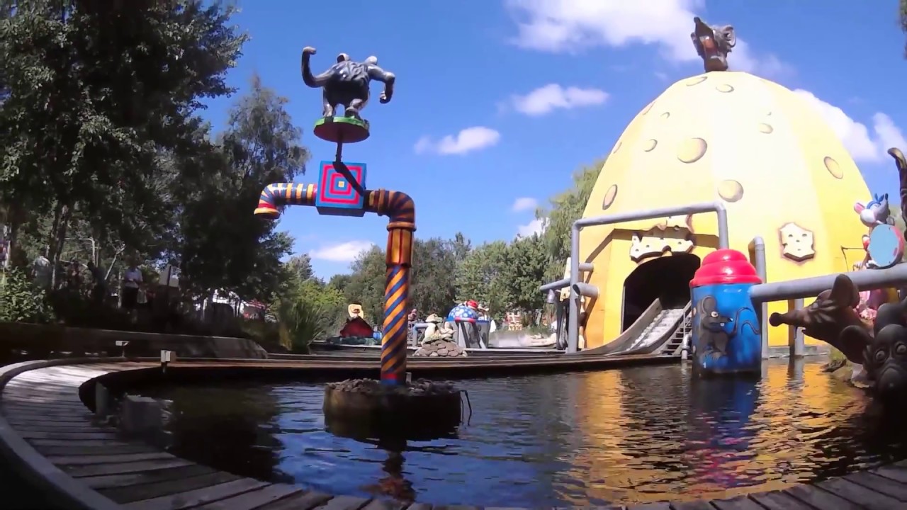 Log Flume ride, Ostkupan, BonBon land, Denmark