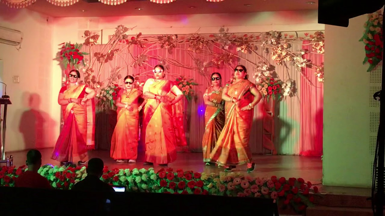Dance on “Rinku Bhabhi Song- Mere Husband”