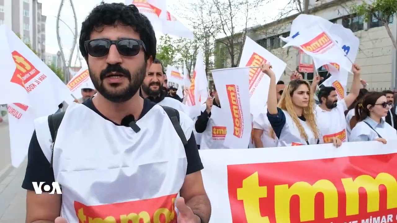 Karkeran bi Daxwazên Başkirina Şert û Mercan li Wanê 1'ê Gulanê Pîroz Kir