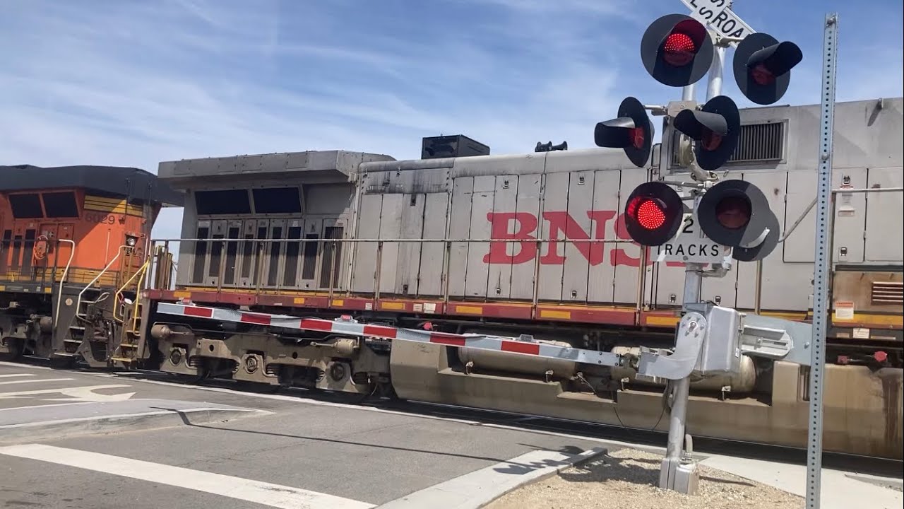 BNSF 6029 with 724 Fakebonnet west, Tehachapi Blvd Railroad Crossing Tehachapi California