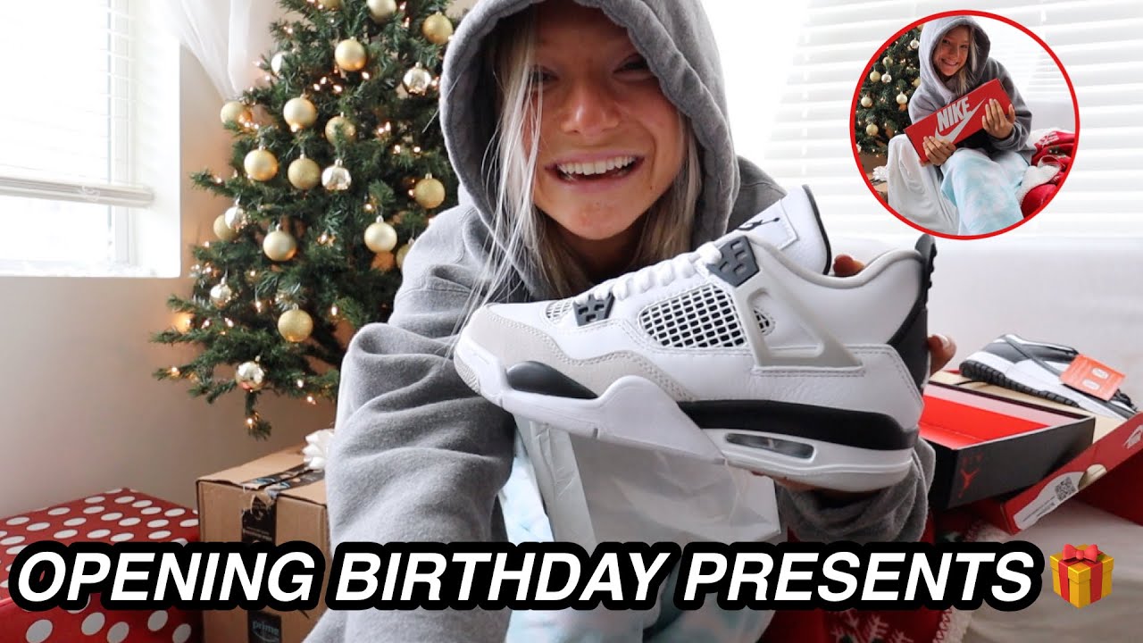 VLOGMAS 12 | WHAT I GOT FOR MY 20TH BIRTHDAY