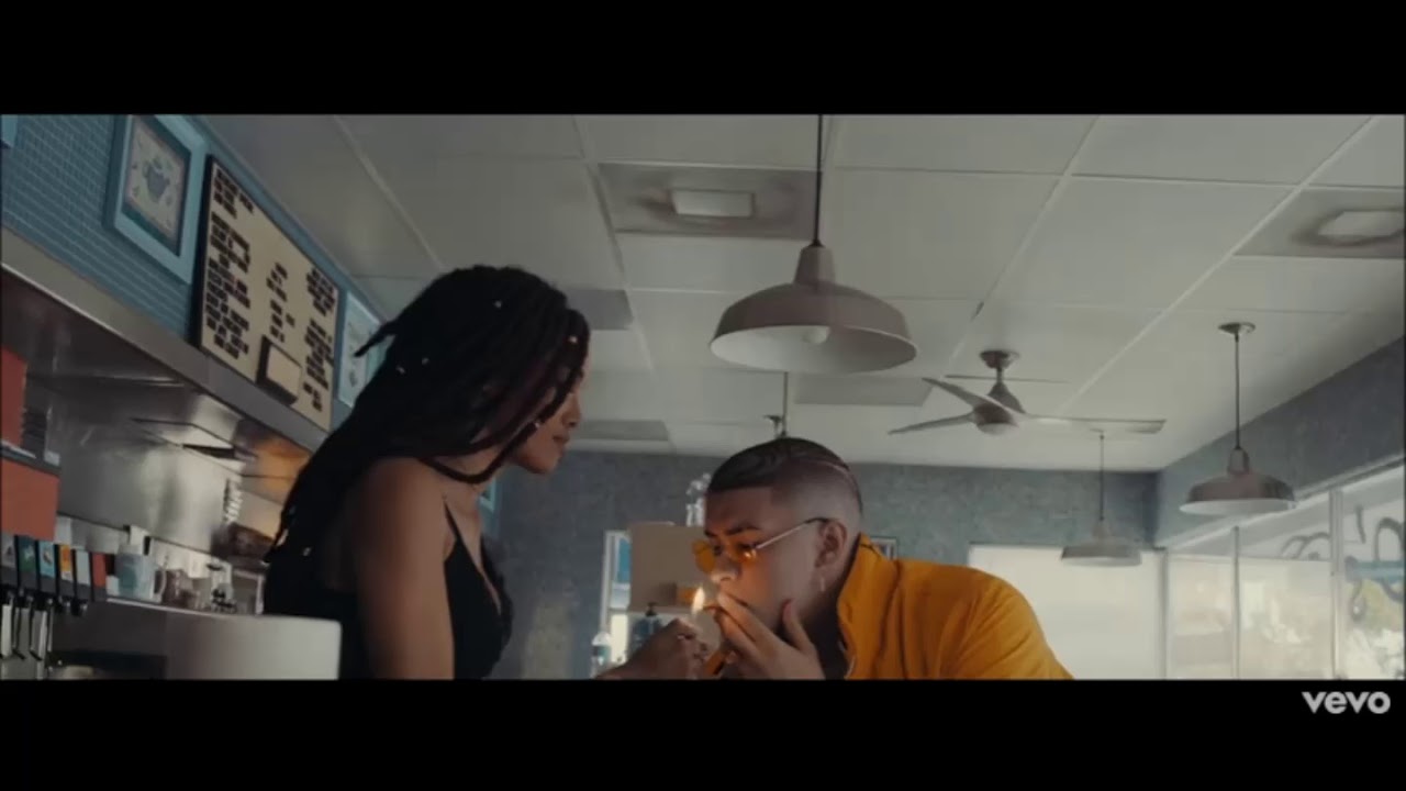 Farruko - Krippy Kush ( Video Oficial ) Ft Bad bunny