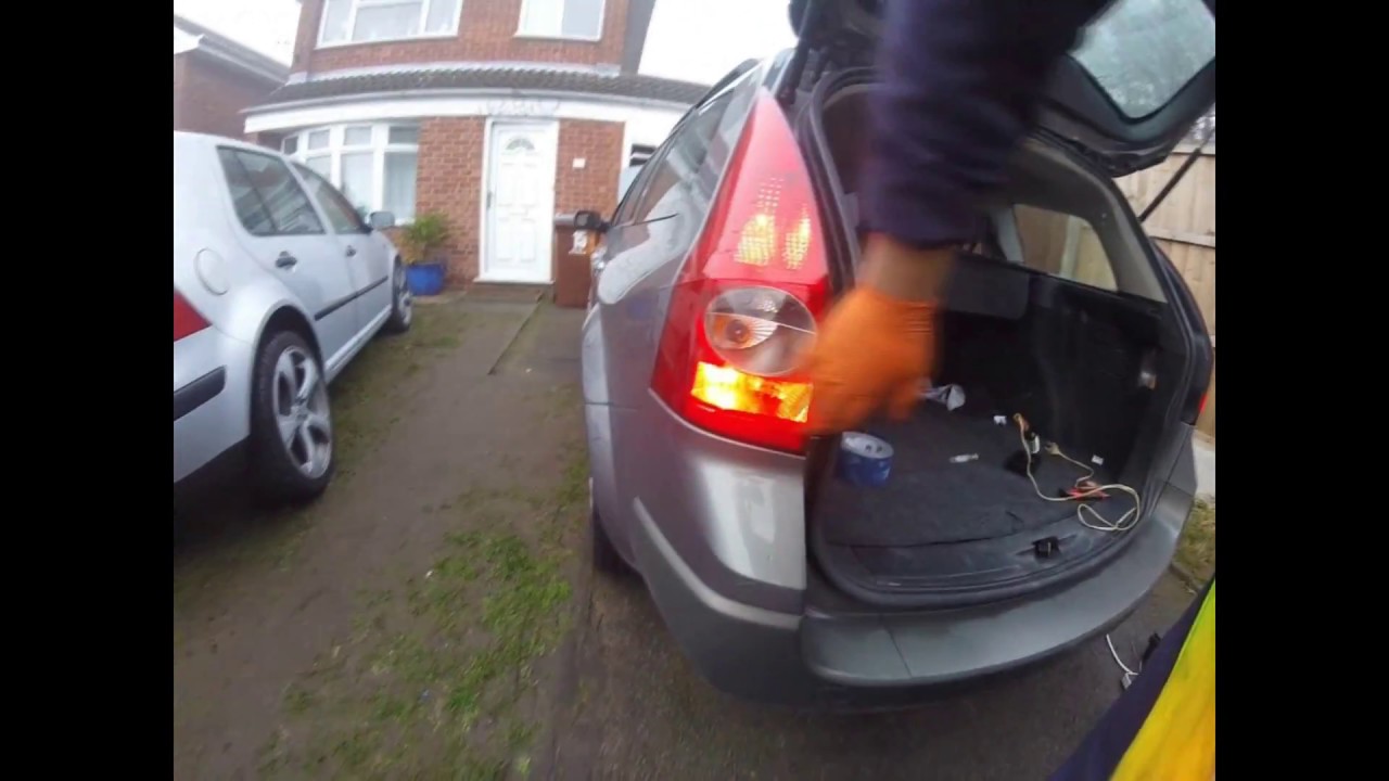 Repair rear fog lights Renault Megane /   Ремонт задних противотуманки Renault Megane