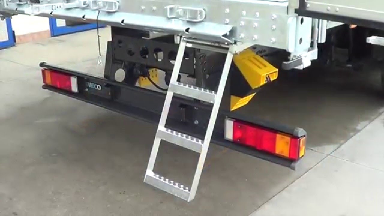 Iveco Stralis 3 assi - Cassa ALL BOLTS e centinatura sollevabile manuale