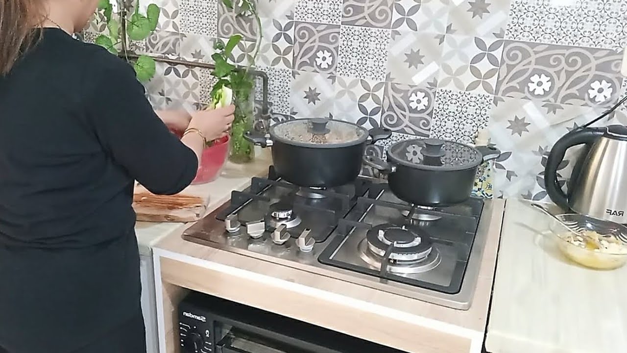 نفس الحكاية متاع كل عام 🙂‍↕️ مستحقة رايكم ✨ دبارة عشاء صحية و بنينة مقرونة بمحار البحر والكروفات🦪🦐