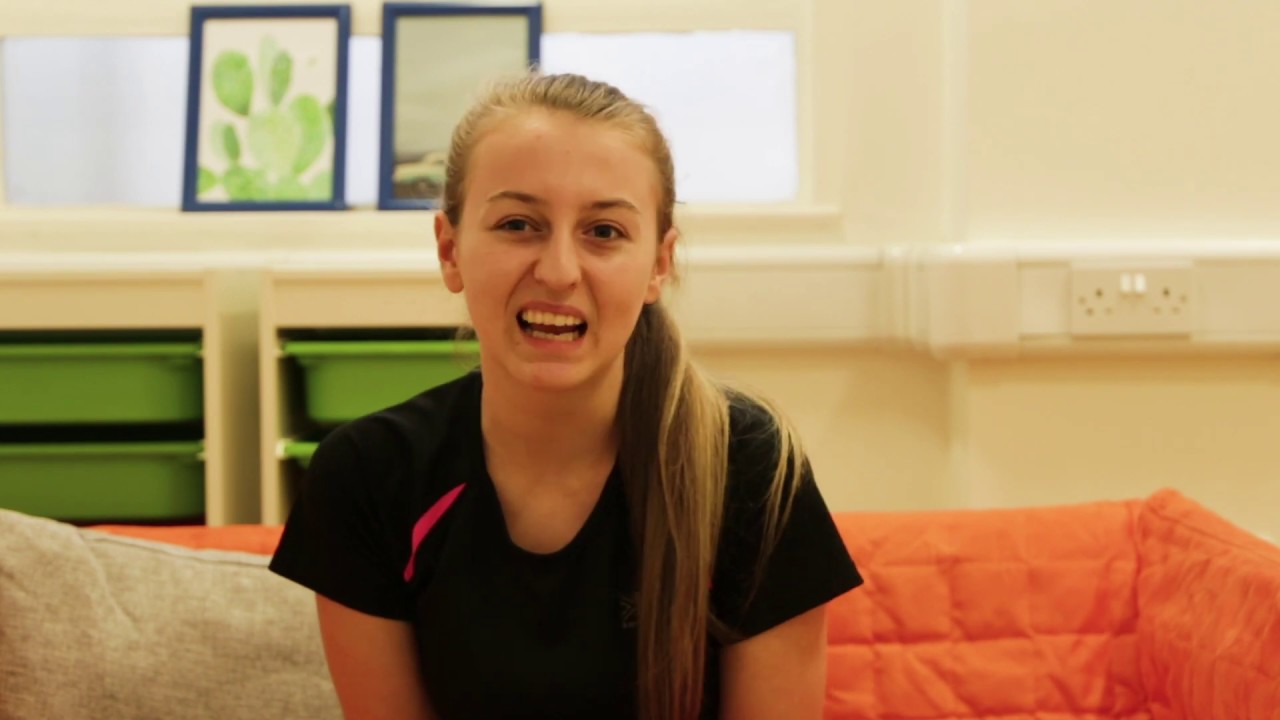 Ellie Waterhouse - Level 3 Sports Massage Review - Physio.co.uk