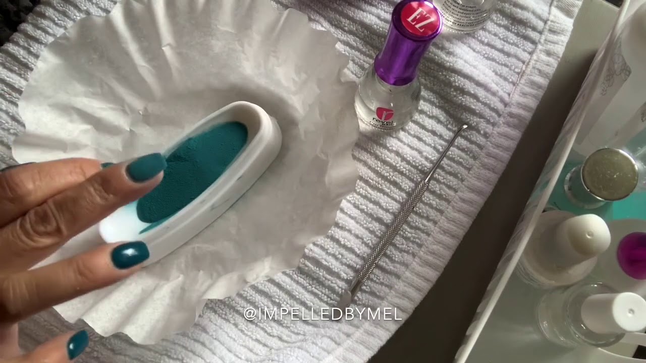 Flawless dip tray application for Dip Powder Nails