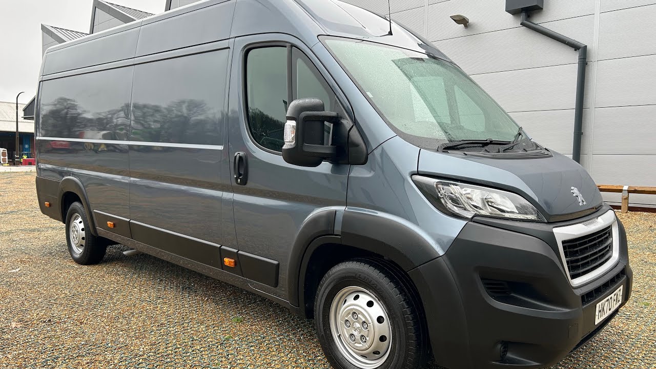 ⭐️ 2021 Peugeot Boxer 435 Professional 2.2 BlueHDI L4 Grey 