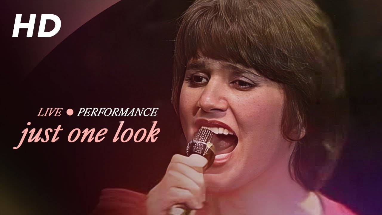 Linda Ronstadt - Just One Look (Official Live Performance)