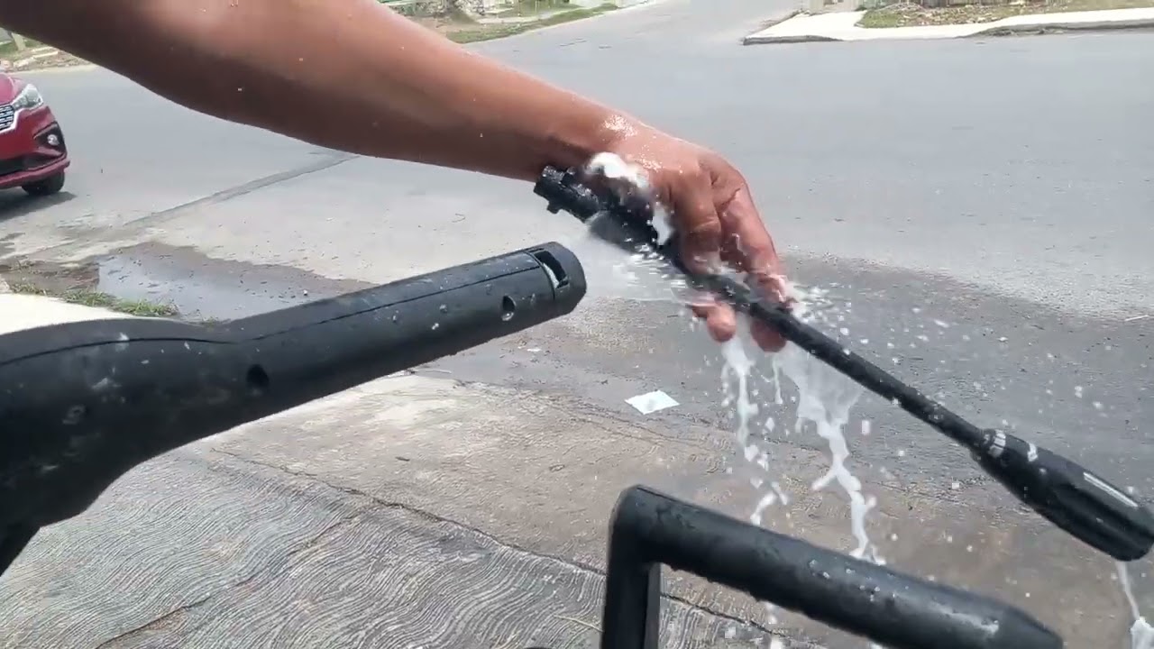 como funciona la espumadera de mi karcher por que no jala el detergente y como se deve usar