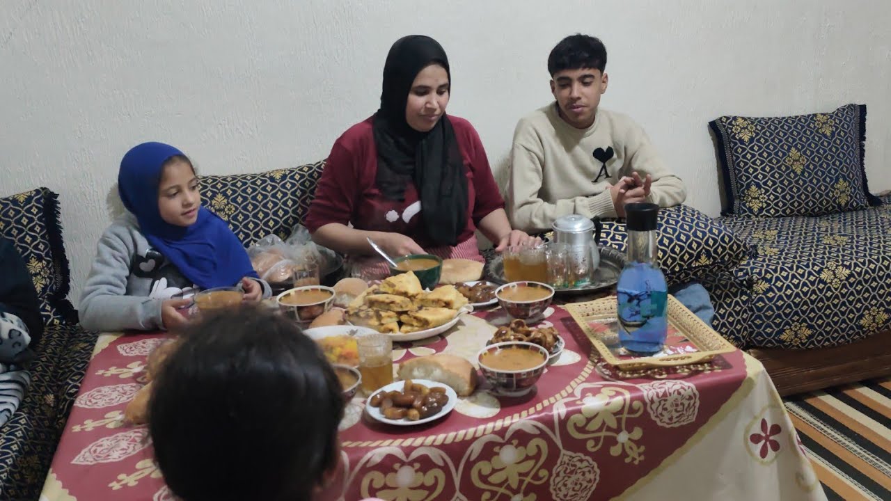 وصل عدنا رمضان🤣شهوة النفس هي هادي🤗باش ما قسم الله عايشين☝️الحمد لله ربي كبير 