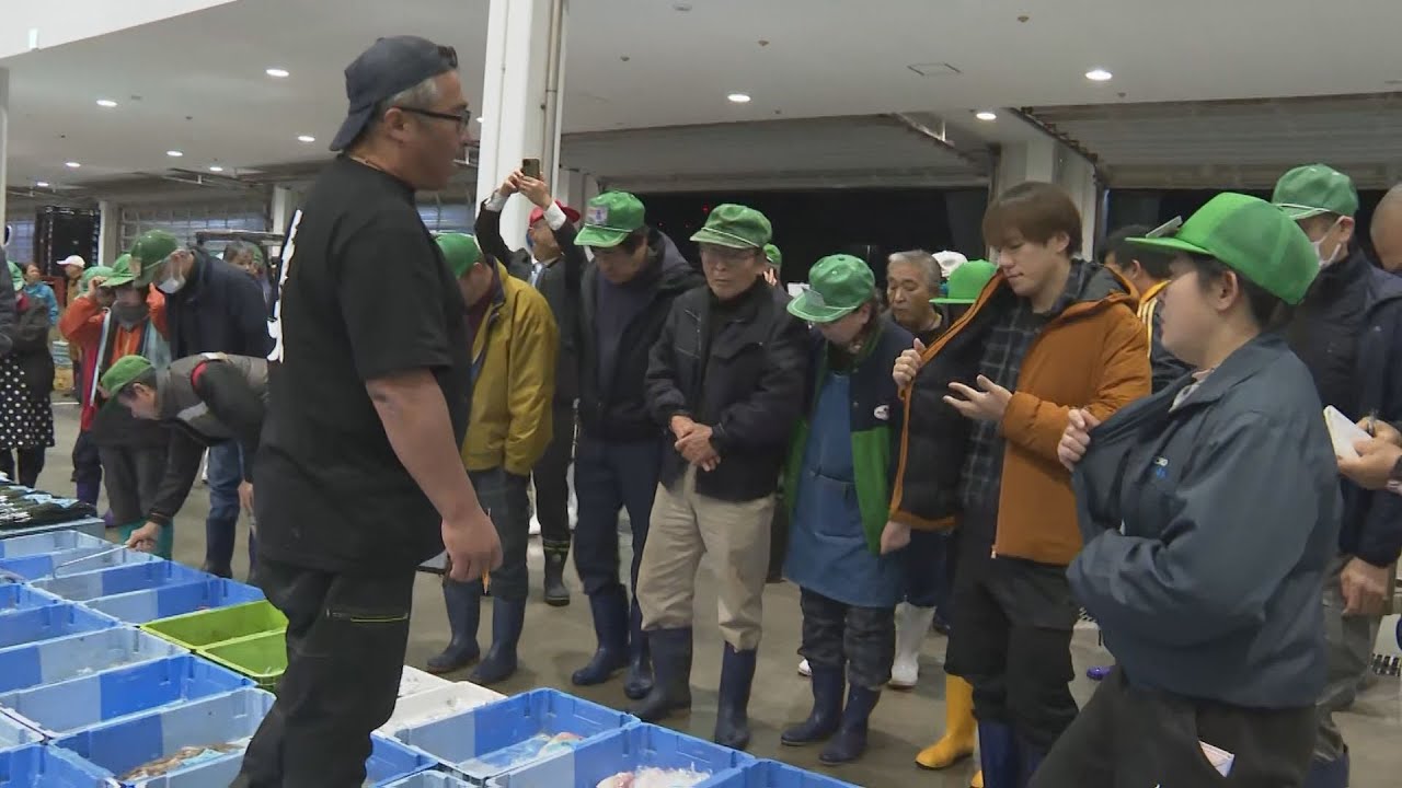 八幡浜の魚市場で初セリ【愛媛】