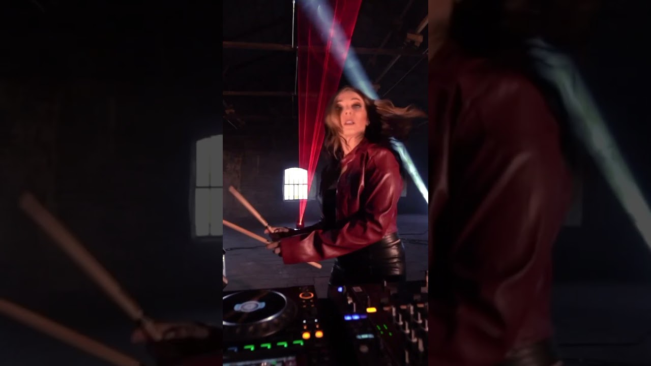 The vibes when the drop hits 🔥 Blade from an abandoned warehouse! 