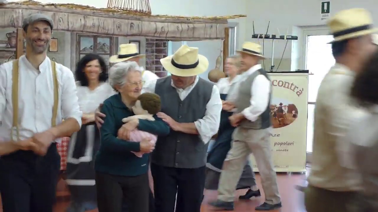 Animazione dei Ballincontrà alla casa di riposo Cà Rinaldi di Noventa Vicentina. Giugno 2019
