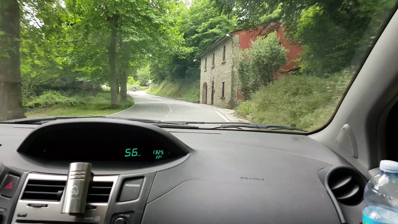 De weg naar Camping Barco Reale, Toscane.