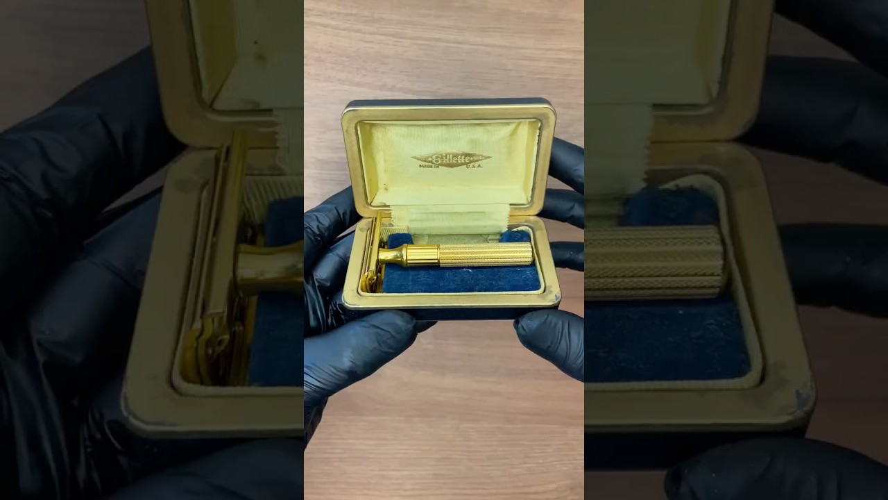 The Sound of Assembling a 1940s Gillette Gold Tech 🪒 #classicshaving #asmr