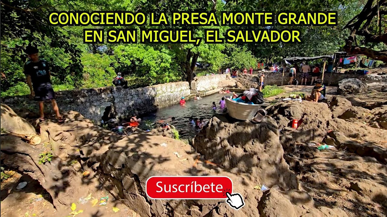 Aguas Cristalinas en La Presa Monte Grande en San Miguel, El Salvador.
